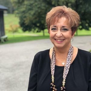 Meet your Posher, Gina